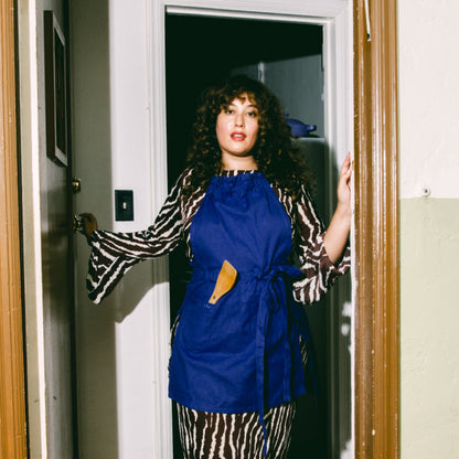 Hosting Apron (Size 2)